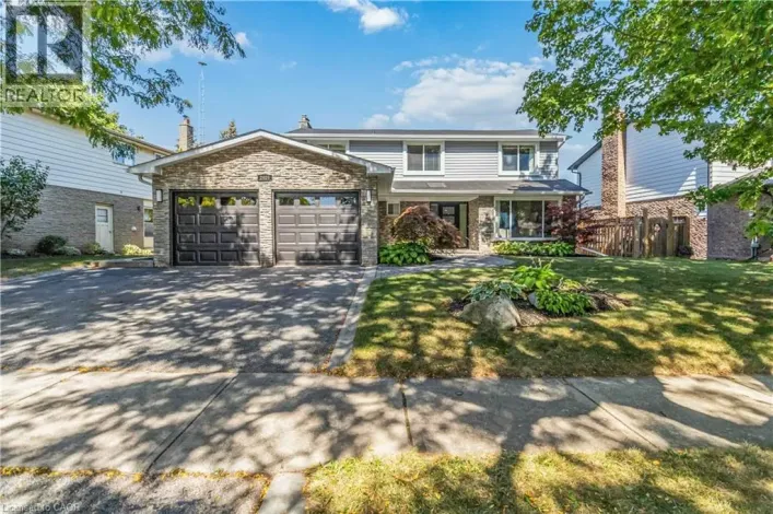 2485 WOBURN Crescent, Oakville