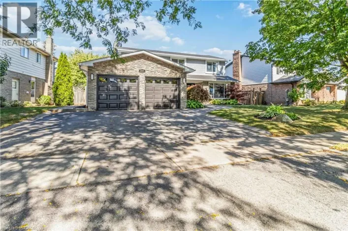 2485 WOBURN Crescent, Oakville