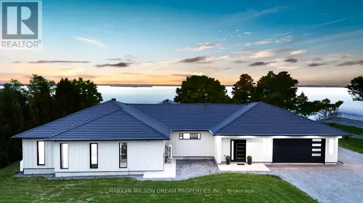 House for sale: 2486 HOWE ISLAND DRIVE, Frontenac Islands