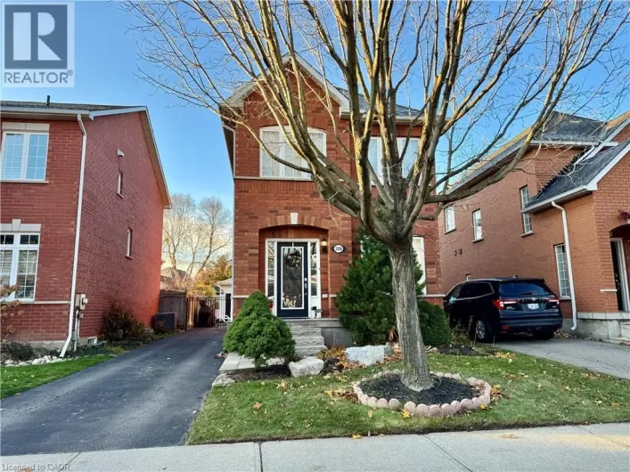 2488 CAPILANO Crescent, Oakville