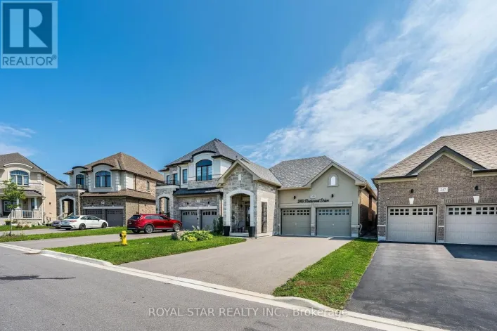 House for sale: 249 FLEETWOOD DRIVE, Oshawa