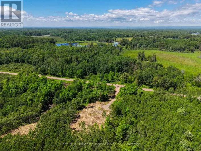 249 HILLS SIDING ROAD, Callander