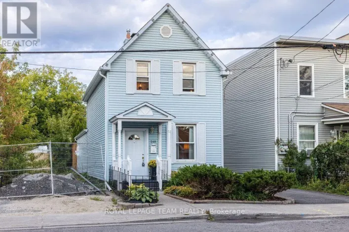 249 HINCHEY AVENUE, Ottawa