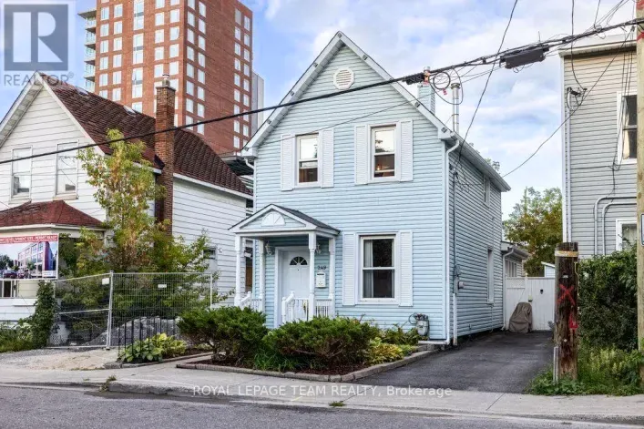 249 HINCHEY AVENUE, Ottawa