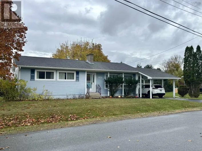 249 Poplar Street, Pictou
