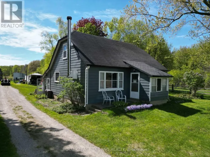 24909 QUEENS LINE, West Elgin