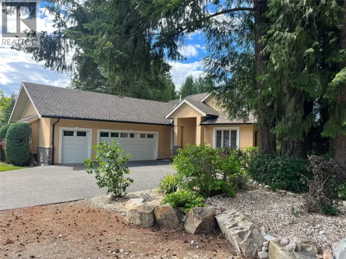 2491 Golf Course Drive, Blind Bay