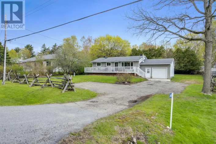 2498 RIDEAU FERRY ROAD, Drummond/North Elmsley