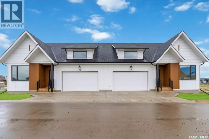 Row / Townhouse for sale: 25 105 Hathway CRESCENT, Saskatoon