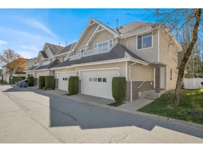 25 13918 58 AVENUE, Surrey