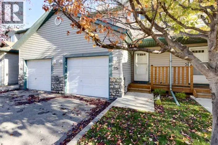 25, 156 Canoe Drive SW, Airdrie