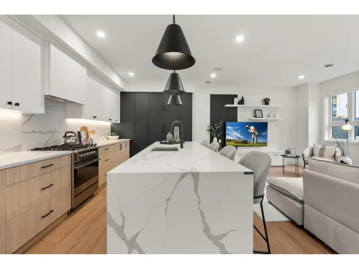 25 16358 90 AVENUE, Surrey