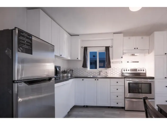 25 26892 FRASER HIGHWAY, Langley