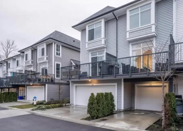 25 2838 LIVINGSTONE AVENUE, Abbotsford