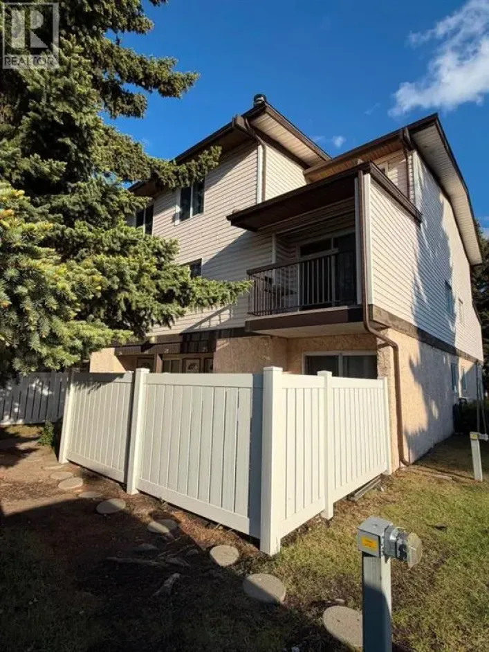 25, 3745 Fonda Way SE, Calgary