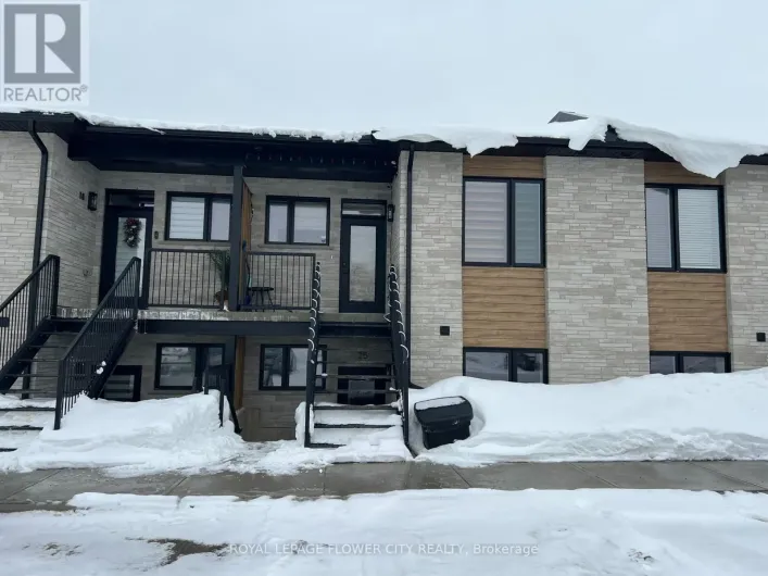 25 - 440 WELLINGTON STREET, Wellington North