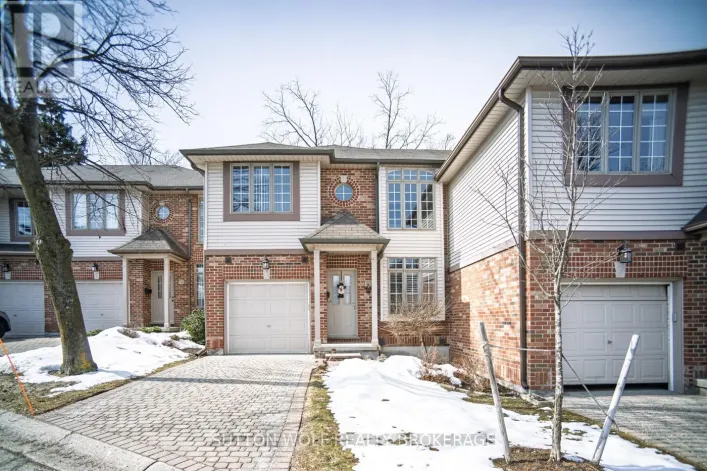 25 - 499 TEEPLE TERRACE, London South