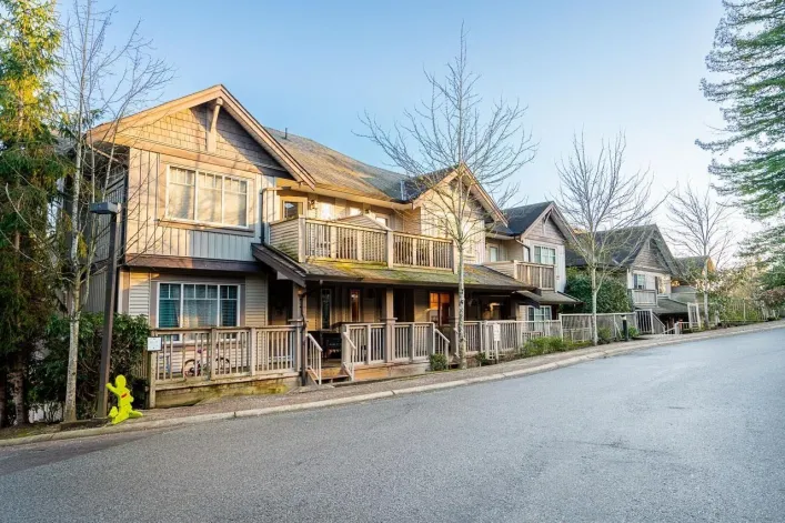 25 6238 192 STREET, Surrey