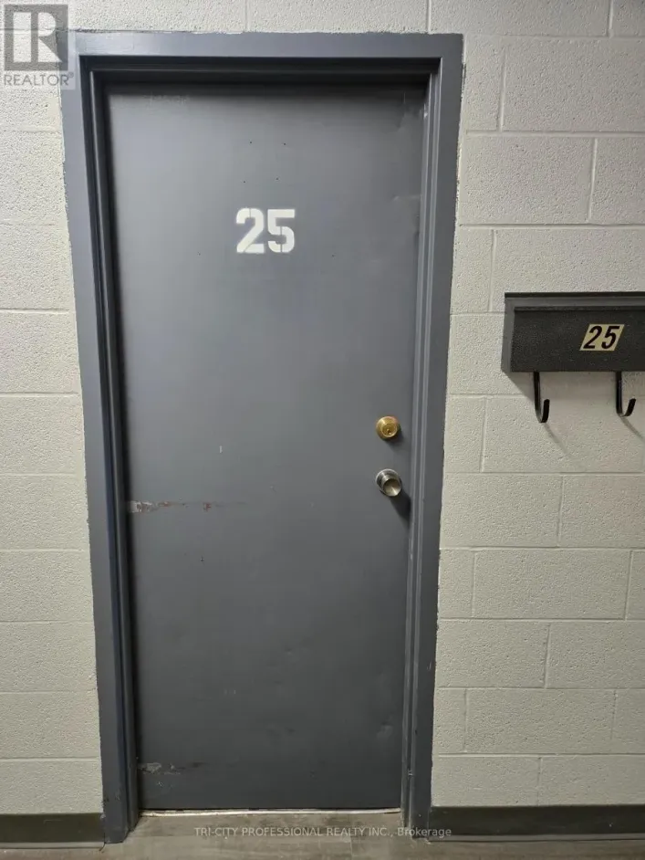 25 - 8 MELANIE DRIVE, Brampton