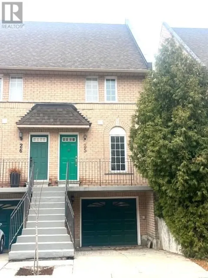 25 - 80 STRATHAVEN DRIVE, Mississauga