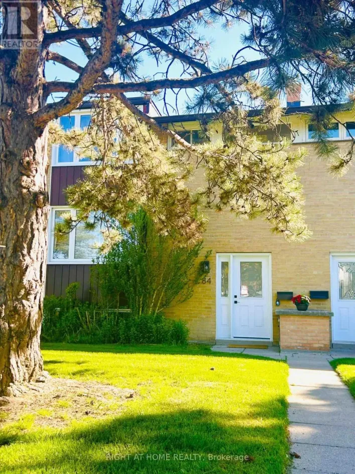 25 - 84 BARBER GREENE ROAD, Toronto