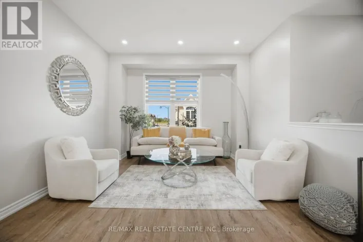25 - 975 WHITLOCK AVENUE, Milton