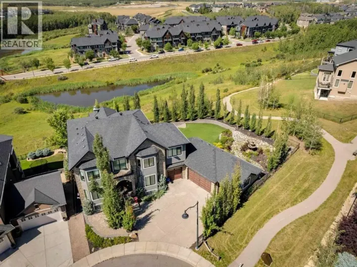 25 Aspenshire Close SW, Calgary
