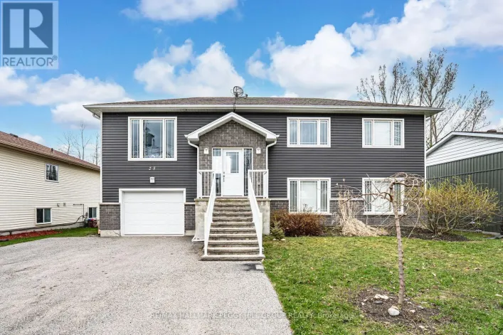 25 BAY STREET, Tay