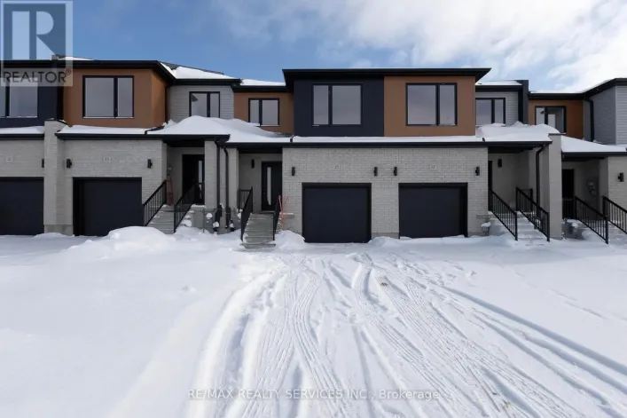 25 BECKER STREET, Stratford