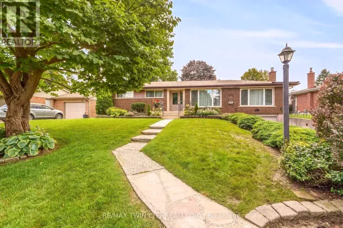 25 BRIER CRESCENT, Brantford