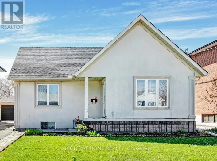 25 BURLINGAME ROAD, Toronto