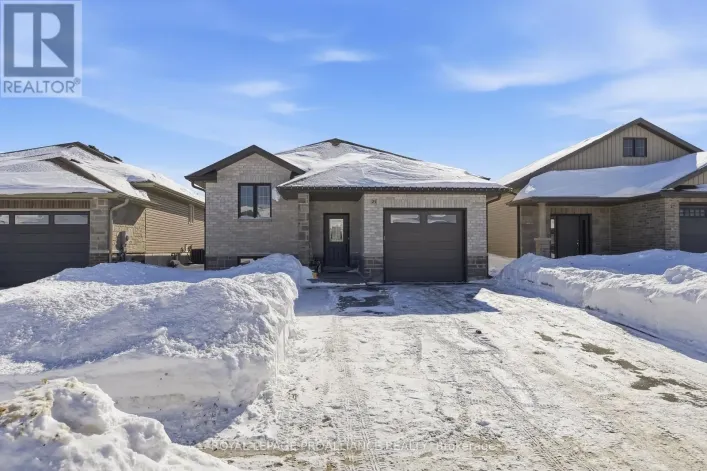 25 CEDAR PARK CRESCENT, Quinte West