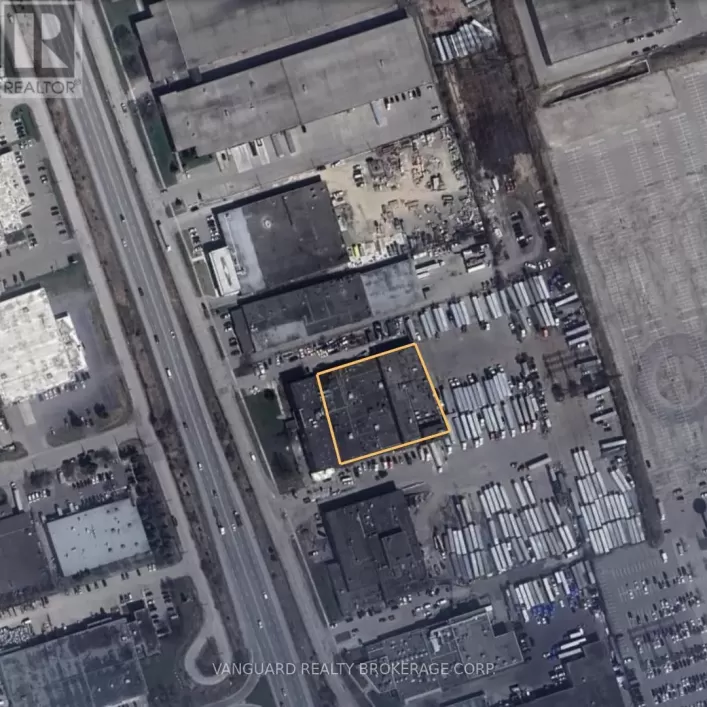 25 CITY VIEW DRIVE, Toronto