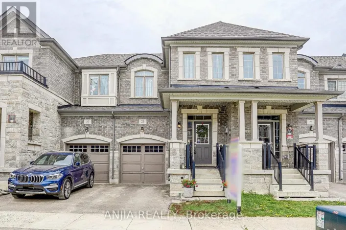 25 COLLIER CRESCENT, Markham