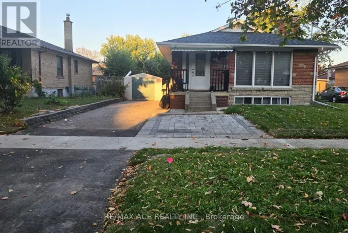 25 COURTON DRIVE, Toronto