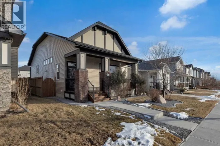 25 Drake Landing Boulevard, Okotoks