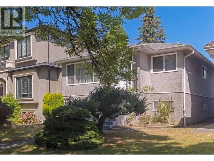 25 E 47TH AVENUE, Vancouver