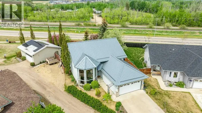 25 Fern Glade Crescent, Sylvan Lake