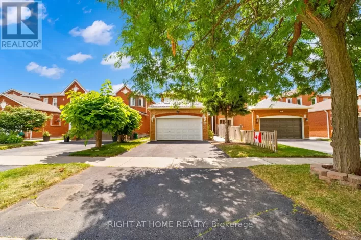 25 FIELDNEST CRESCENT, Whitby