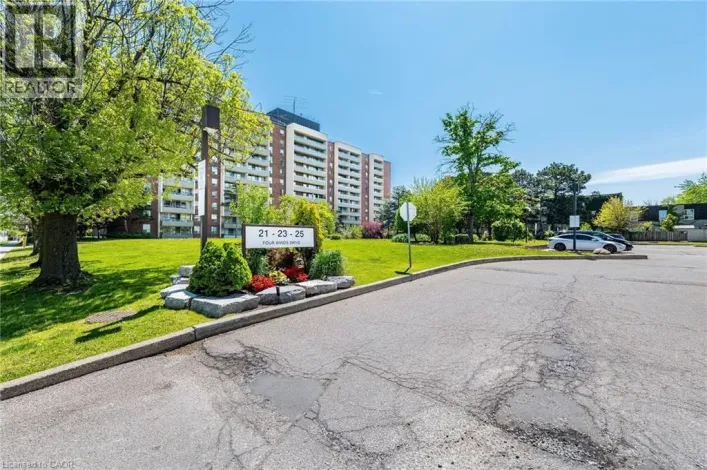 25 FOUR WINDS Drive Unit# 405, Toronto
