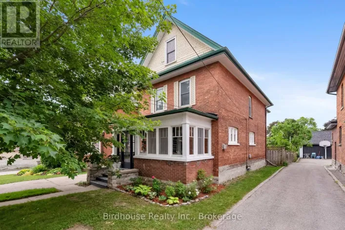 25 FRANCIS STREET, Kawartha Lakes