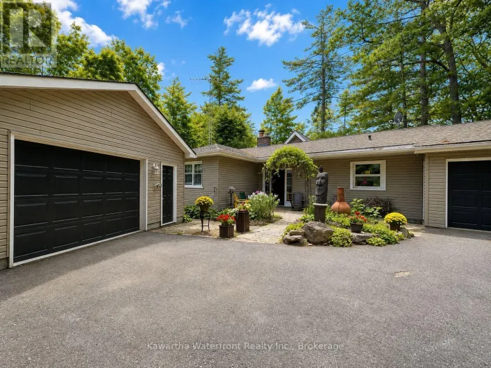 25 GOVERNMENT DOCK ROAD, Kawartha Lakes