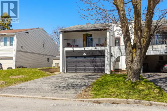 25 GRADY CRESCENT, Ottawa
