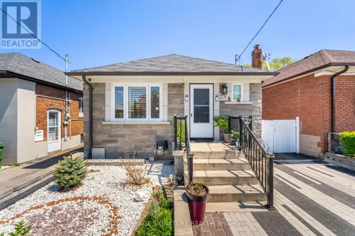 25 HANDEL STREET, Toronto