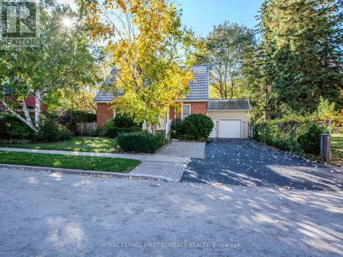 25 HOLGATE STREET, Barrie