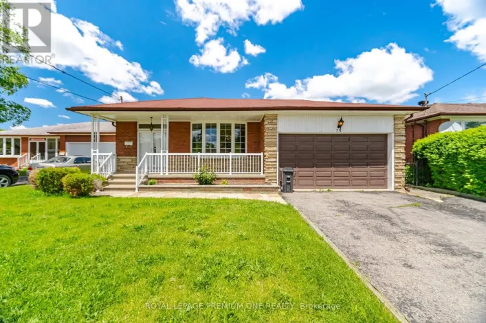 House for sale: 25 ISLAY COURT, Toronto
