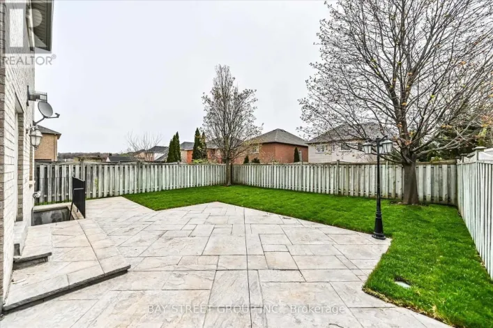 25 KIRKBRIDE CRESCENT, Vaughan