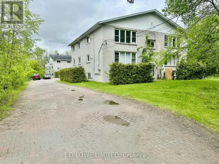 25 KITCHEN ROAD S, Huntsville