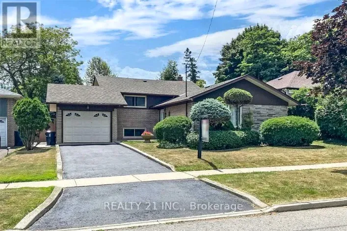 25 KNOWLTON DRIVE S, Toronto