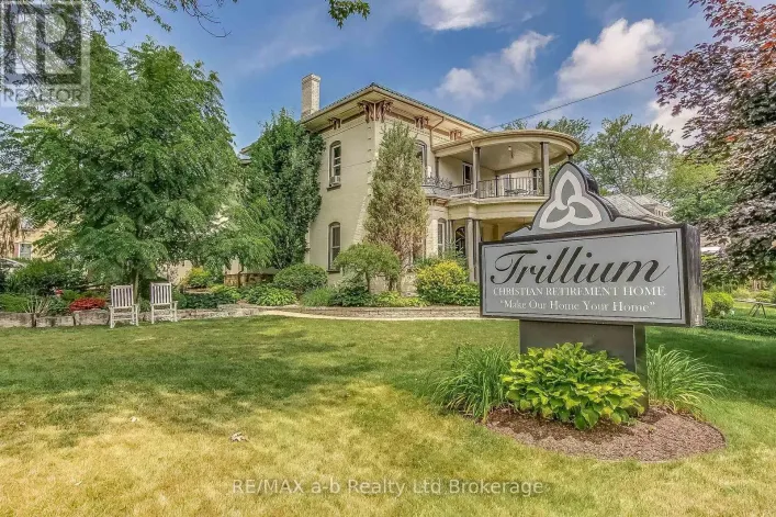 25 MAIN STREET E, Norwich